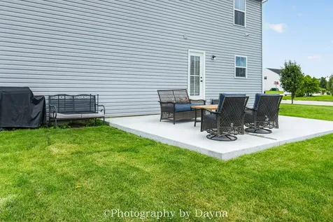 2306 Swallowtail Street Bourbonnais IL 60914