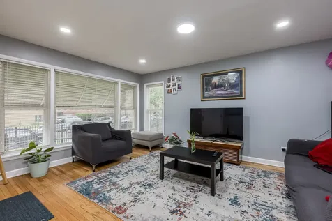 5038 North Harding Avenue Chicago IL 60625