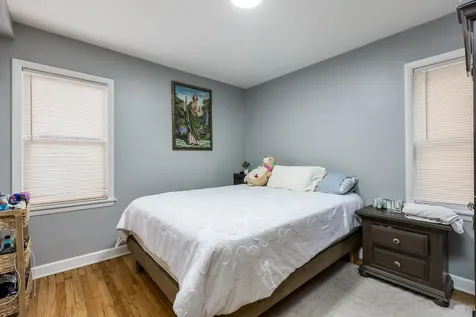 5038 North Harding Avenue Chicago IL 60625