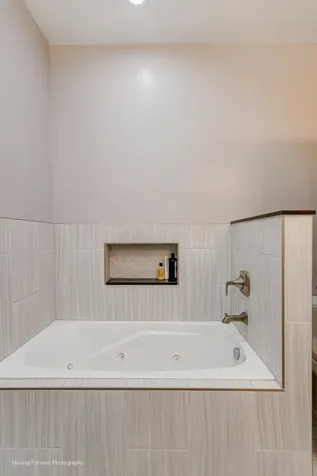 522 North Armour Street Chicago IL 60642