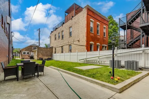 522 North Armour Street Chicago IL 60642