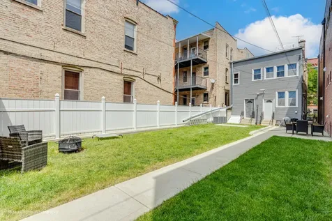 522 North Armour Street Chicago IL 60642