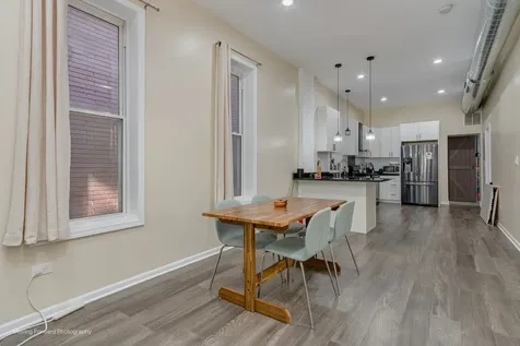 522 North Armour Street Chicago IL 60642