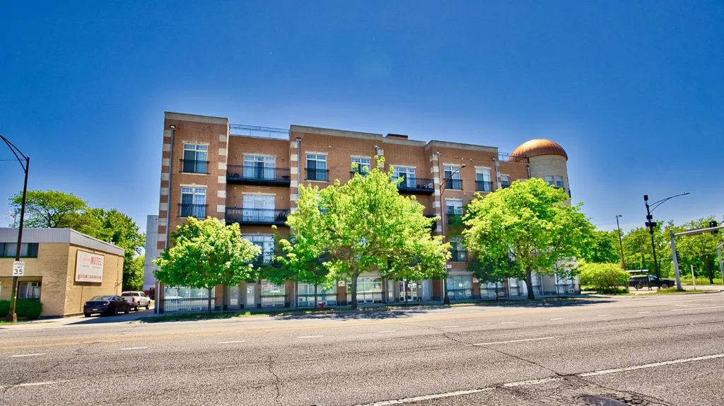 6425 West Touhy Avenue Chicago IL 60646