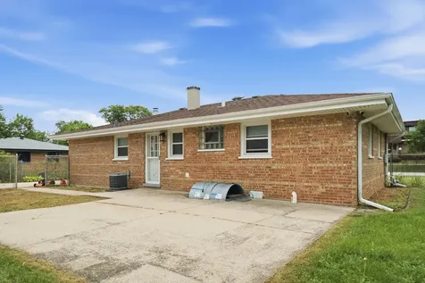 7920 West 91st Street Hickory Hills IL 60457
