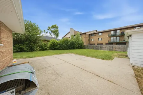 7920 West 91st Street Hickory Hills IL 60457