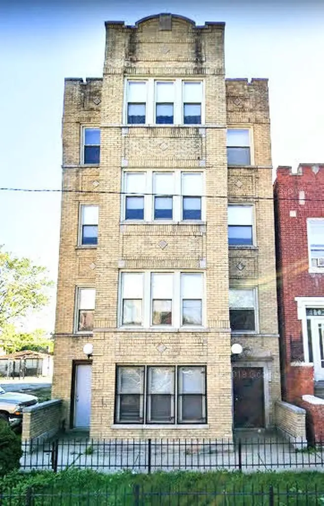 3819 West Fillmore Street Chicago IL 60624