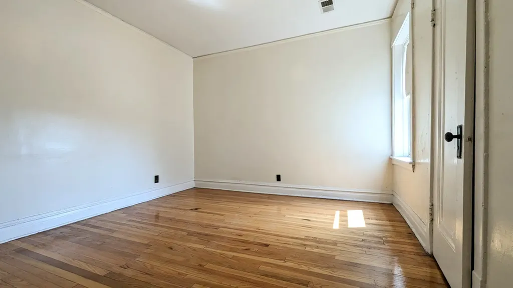3819 West Fillmore Street Chicago IL 60624