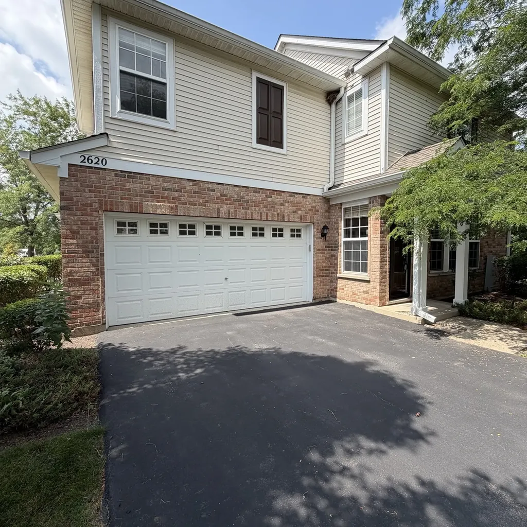 2620 Williamsburg Drive Algonquin IL 60102