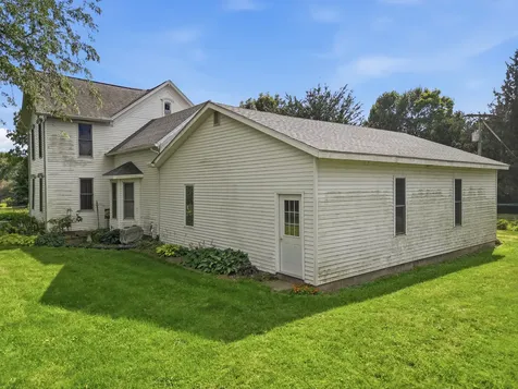 24654 Hazel Road Sterling IL 61081