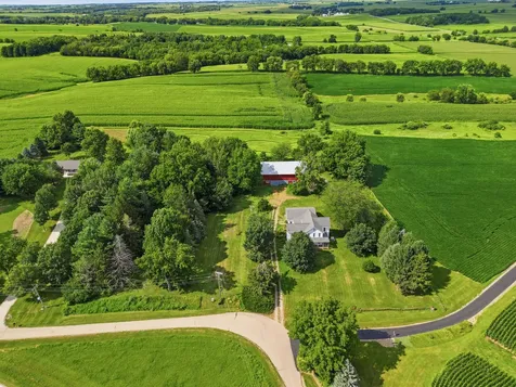 24654 Hazel Road Sterling IL 61081
