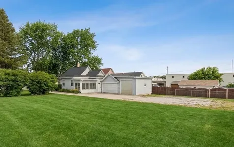 218 North Hadsall Street Genoa IL 60135