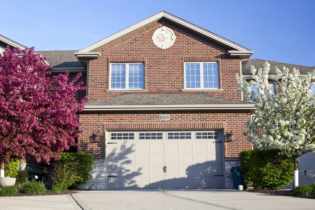 2213 Maple Hill Downers Grove IL 60515