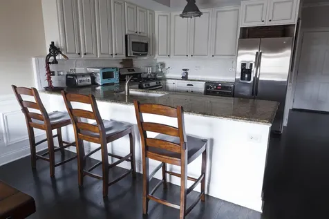 2213 Maple Hill Downers Grove IL 60515