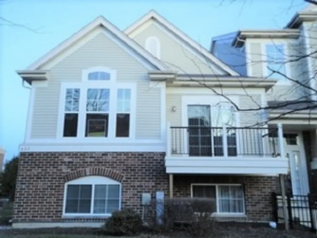 429 Grosvenor Lane Aurora IL 60504