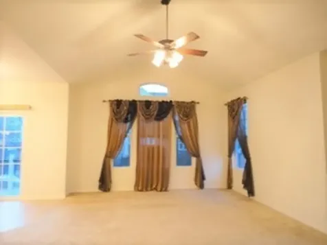 429 Grosvenor Lane Aurora IL 60504