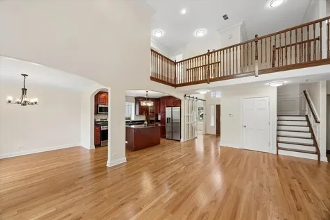 490 East Red Oak Street Bensenville IL 60106