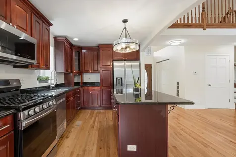 490 East Red Oak Street Bensenville IL 60106