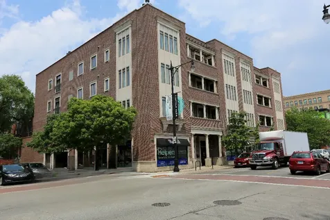 2401 North Janssen Avenue Chicago IL 60614