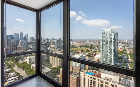 1122 North Clark Street Chicago IL 60610