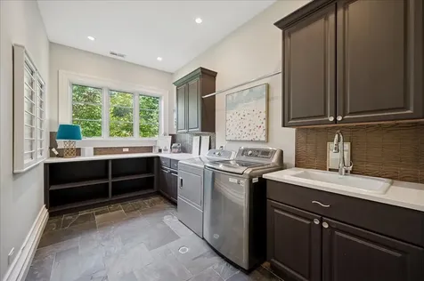24 Bridlewood Road Northbrook IL 60062
