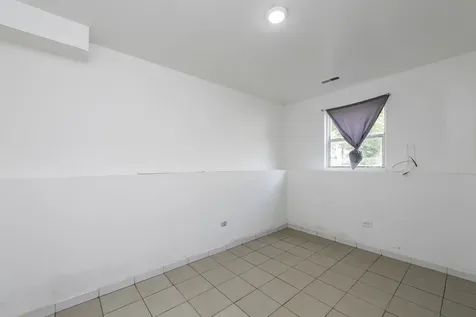 929 Adams Street Waukegan IL 60085
