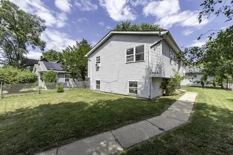 929 Adams Street Waukegan IL 60085