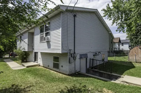929 Adams Street Waukegan IL 60085
