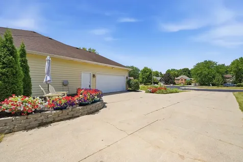 3028 Wedgewood Drive Dekalb IL 60115
