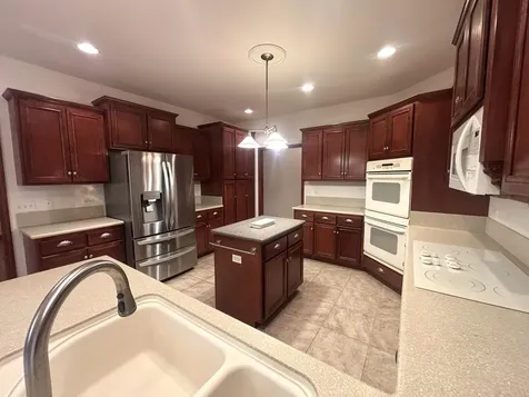 720 Evergreen Lane Sugar Grove IL 60554