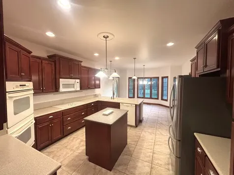 720 Evergreen Lane Sugar Grove IL 60554