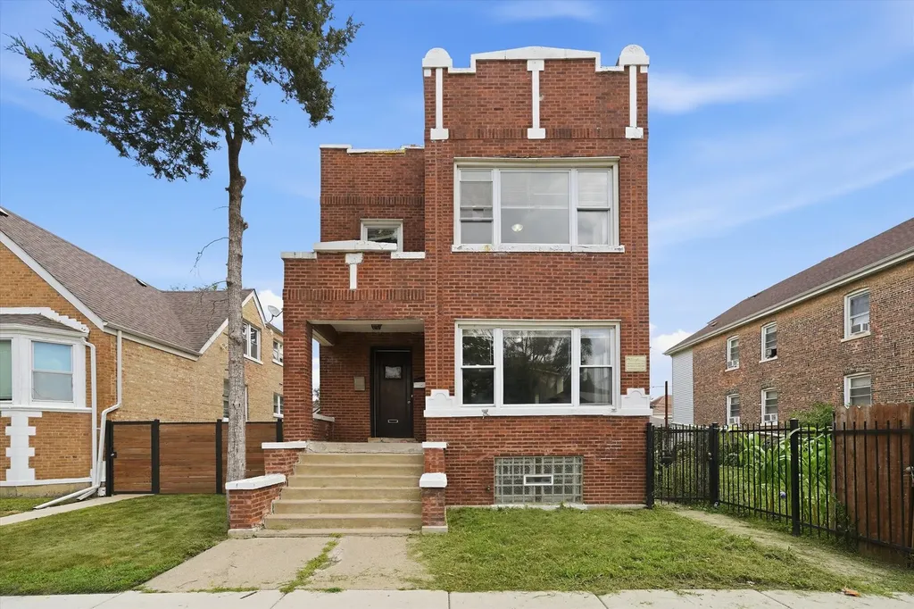 7037 South Washtenaw Avenue Chicago IL 60629