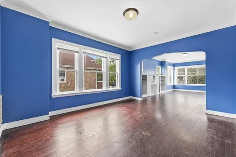 7037 South Washtenaw Avenue Chicago IL 60629