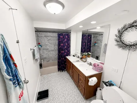 4728 North Olcott Avenue Harwood Heights IL 60706