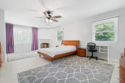 887 North Dovington Drive Hoffman Estates IL 60169