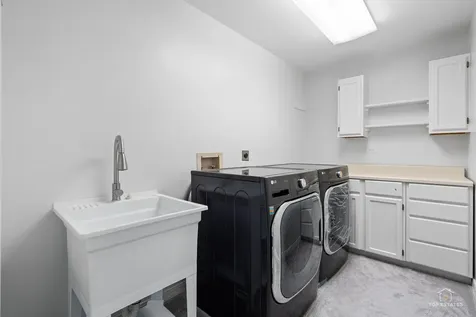 887 North Dovington Drive Hoffman Estates IL 60169