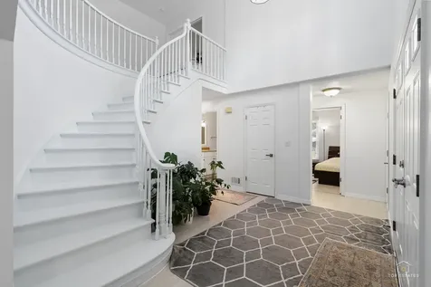 887 North Dovington Drive Hoffman Estates IL 60169