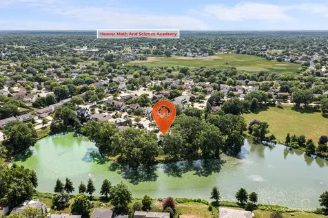 887 North Dovington Drive Hoffman Estates IL 60169