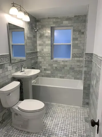 2310 West Farwell Avenue Chicago IL 60645