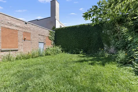 606 South 6th Street Rockford IL 61104