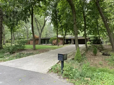 12616 South 83rd Avenue Palos Park IL 60464