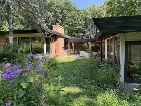 12616 South 83rd Avenue Palos Park IL 60464