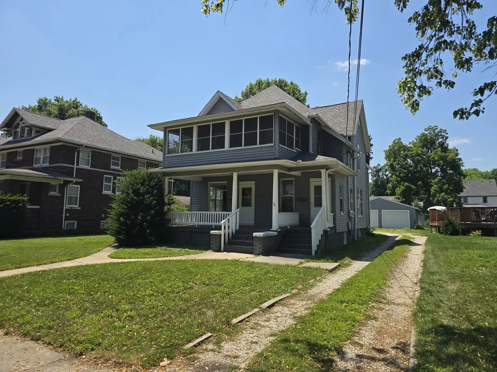1026 North Cherry Street Galesburg IL 61401