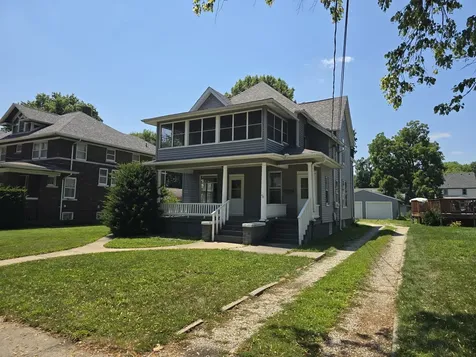 1026 North Cherry Street Galesburg IL 61401