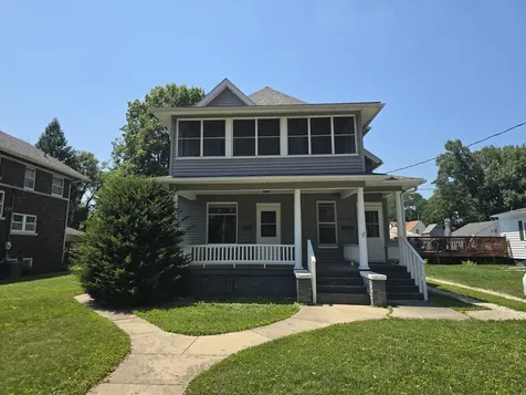 1026 North Cherry Street Galesburg IL 61401