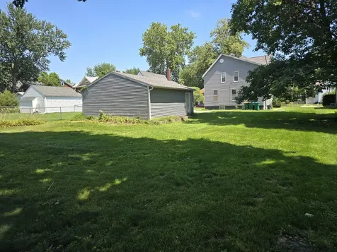 1026 North Cherry Street Galesburg IL 61401