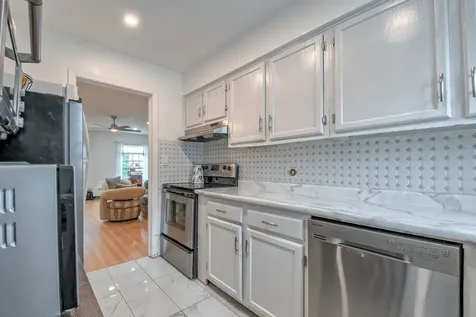 4821 Hull Street Skokie IL 60077