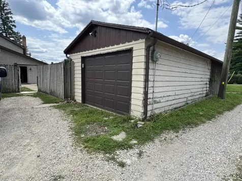 1521 1ST Street Peru IL 61354