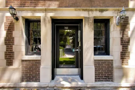 7021 North Greenview Avenue Chicago IL 60626
