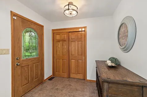 1395 Oakland Drive Sycamore IL 60178